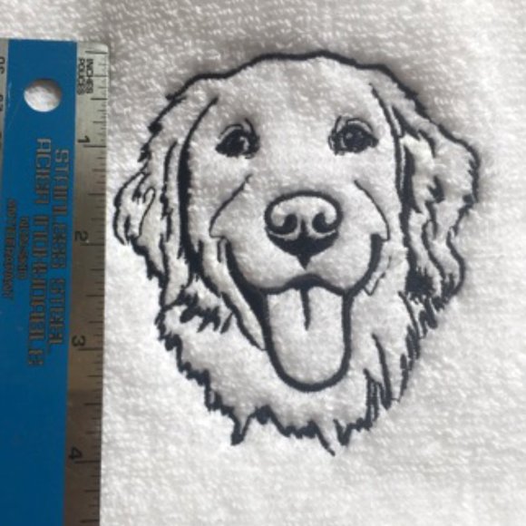 GOLDEN RETRIEVER hand towel - Embroidered GOLDEN RETRIEVER white bath towel. - Picture 5 of 7